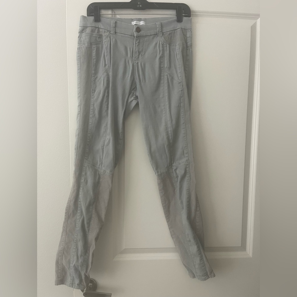 Women’s Gray Jeans by New York & Company - Size 6